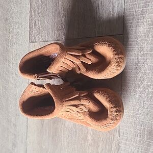 Minnetonka boots booties